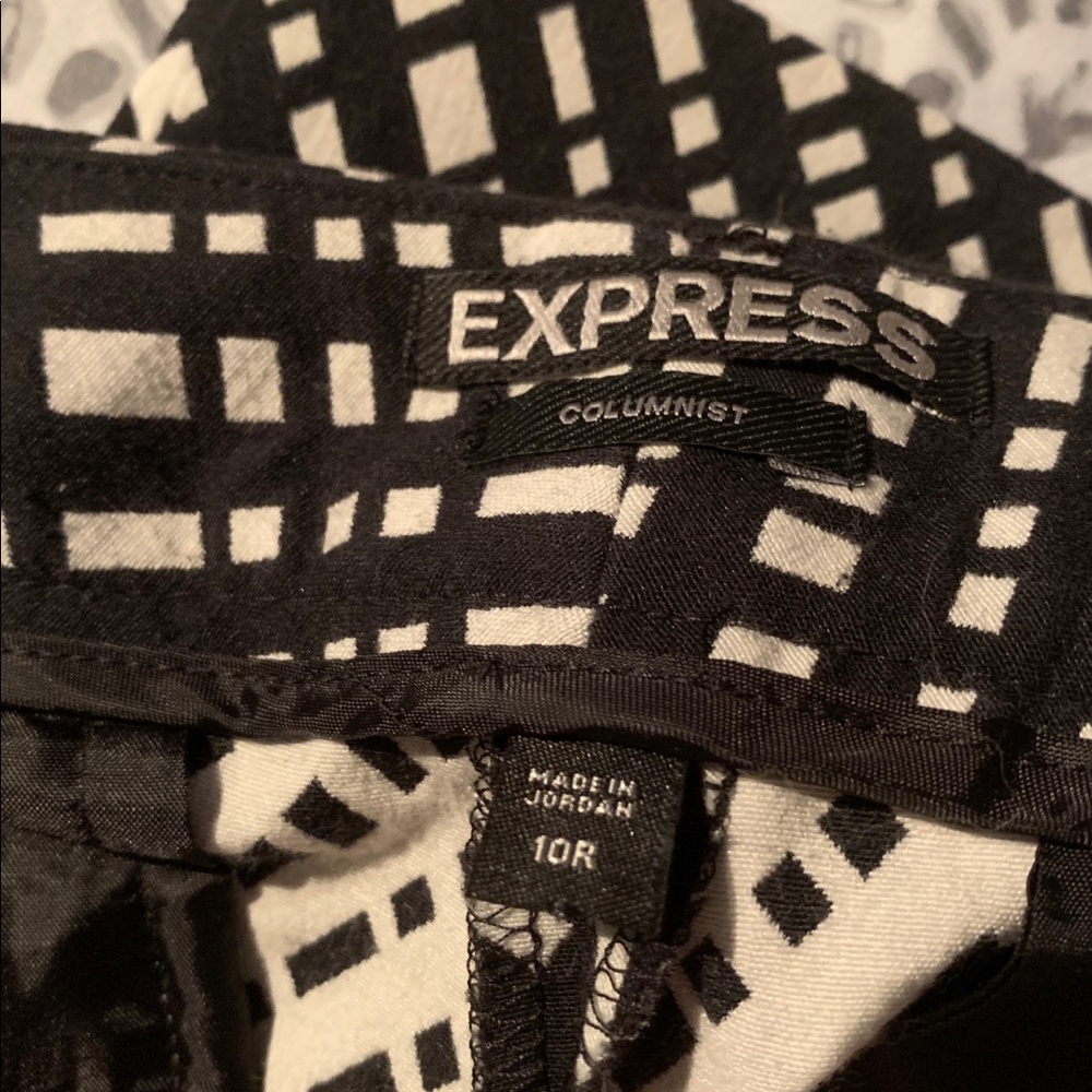 Patterned Express Pants - Picture 4 of 4